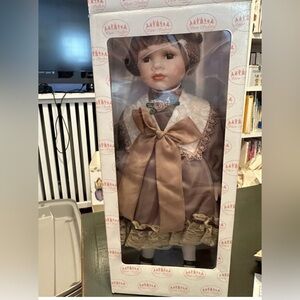 Florence Maranuk Show-Stoppers Doll 22" New in Box